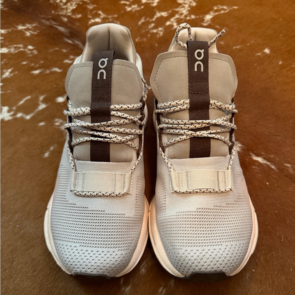 On Cloud womens Light Gray shoes